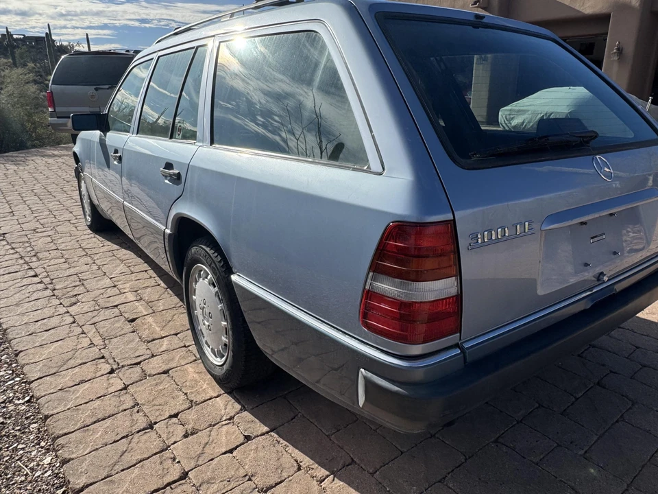 1991 Mercedes-Benz W124 E-Class - Image 17 of 31