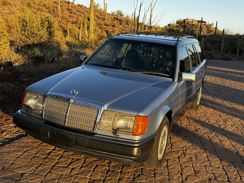 1991 Mercedes-Benz W124 E-Class - Image 2 of 31