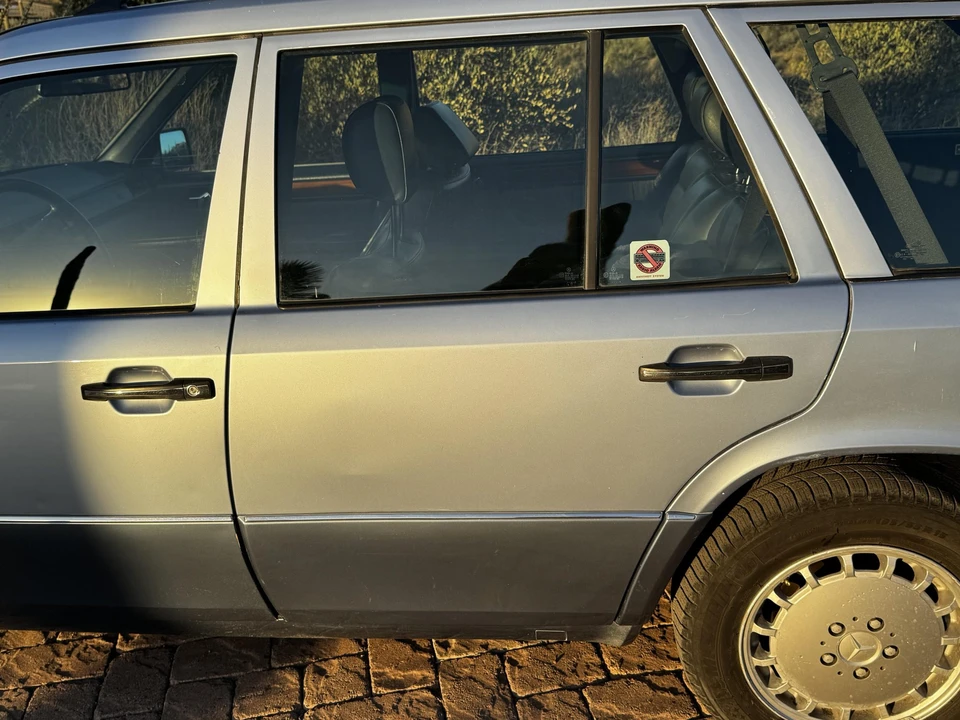1991 Mercedes-Benz W124 E-Class - Image 14 of 31