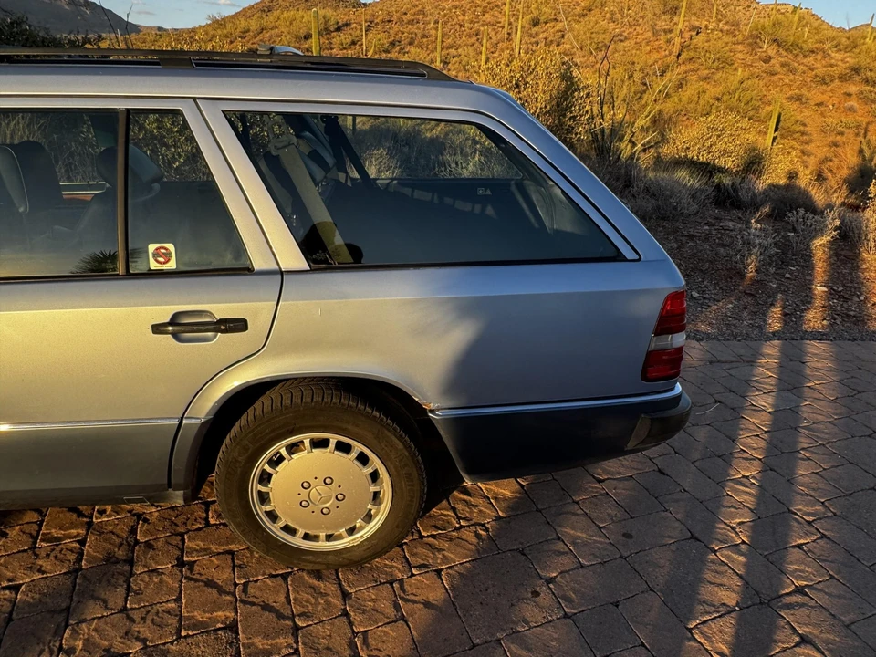 1991 Mercedes-Benz W124 E-Class - Image 15 of 31