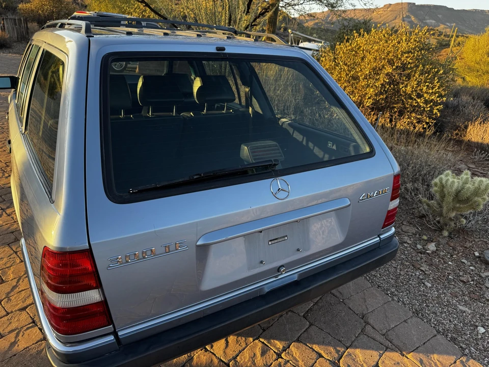 1991 Mercedes-Benz W124 E-Class - Image 18 of 31