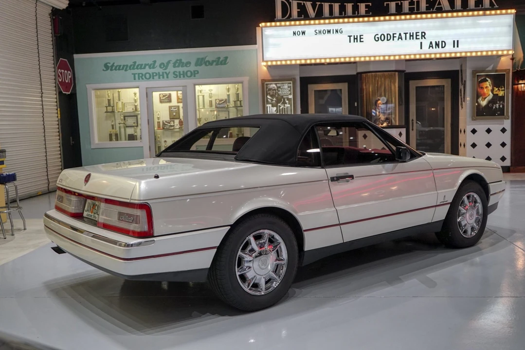 1992 Cadillac Allante - Image 18 of 31