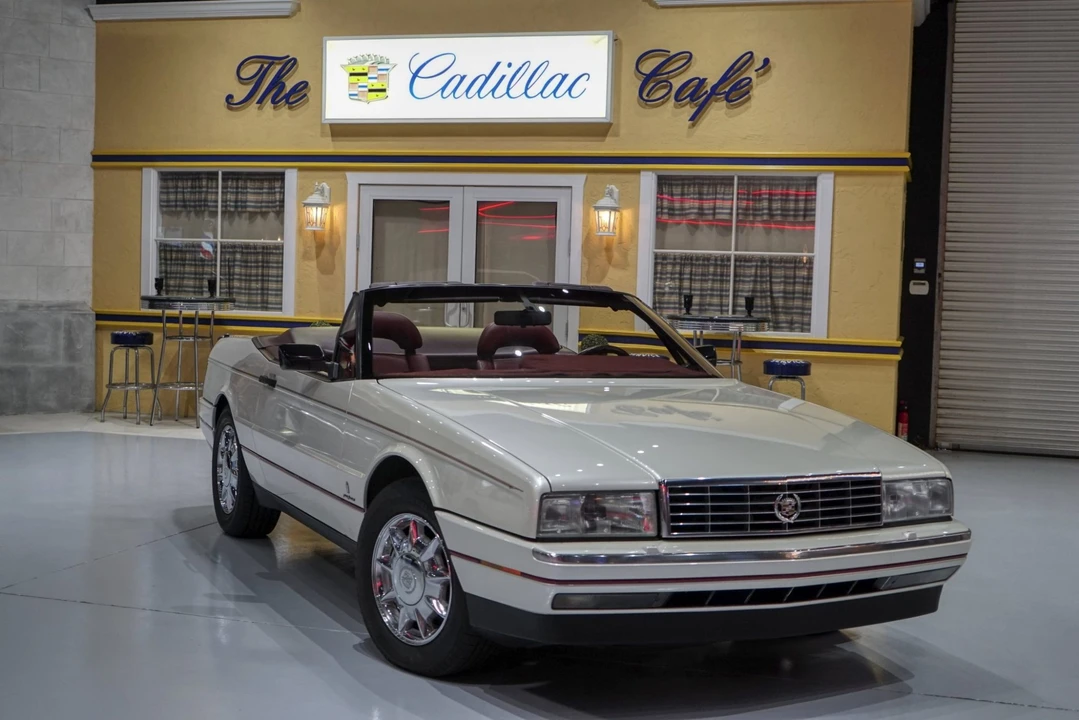 1992 Cadillac Allante - Image 25 of 31