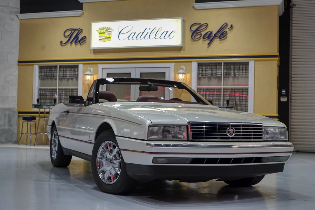 1992 Cadillac Allante - Image 26 of 31