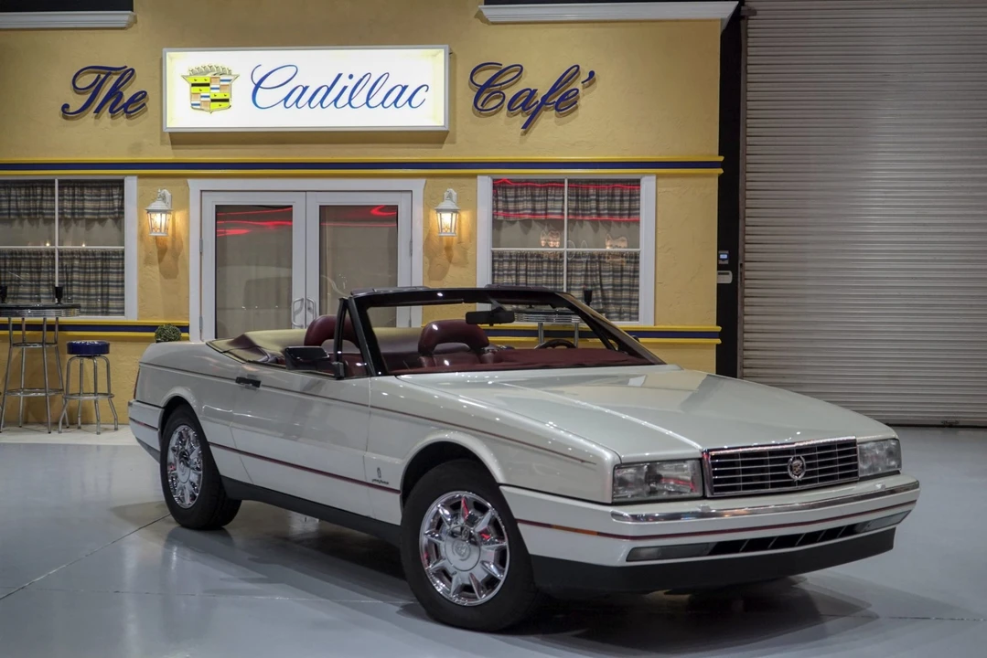 1992 Cadillac Allante - Image 29 of 31