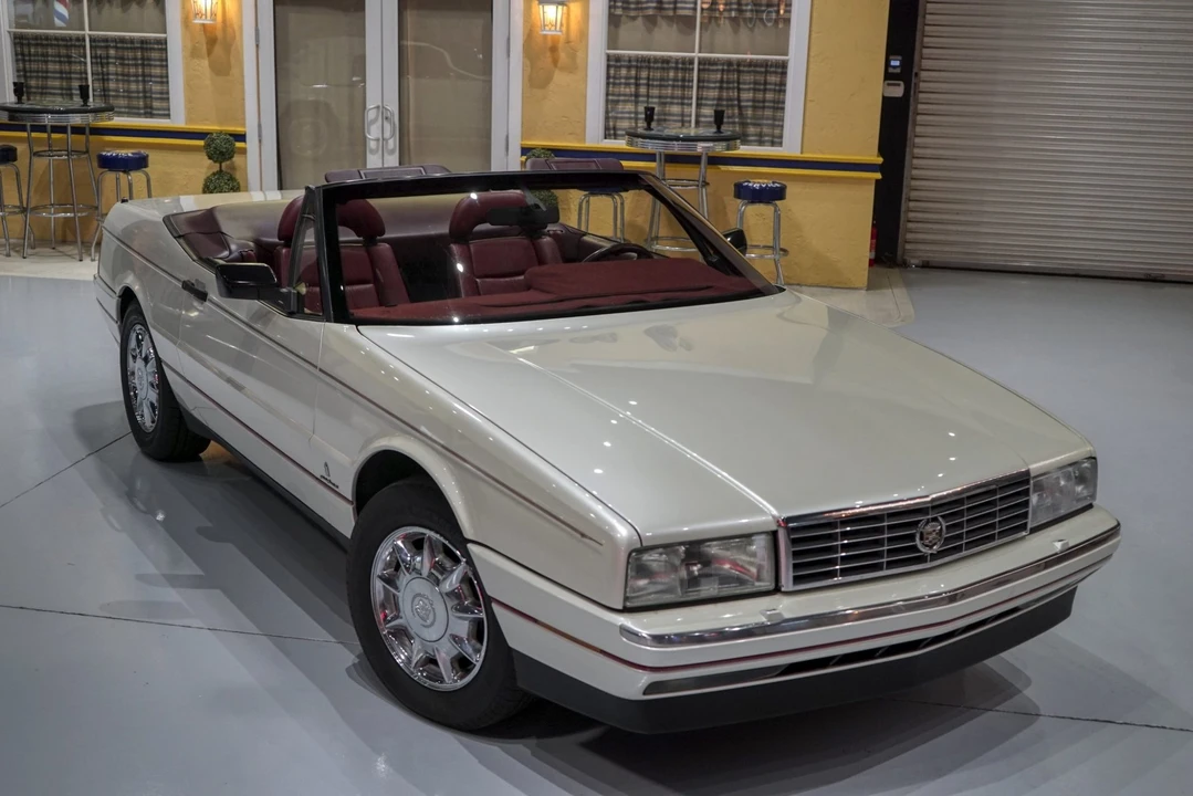 1992 Cadillac Allante - Image 24 of 31