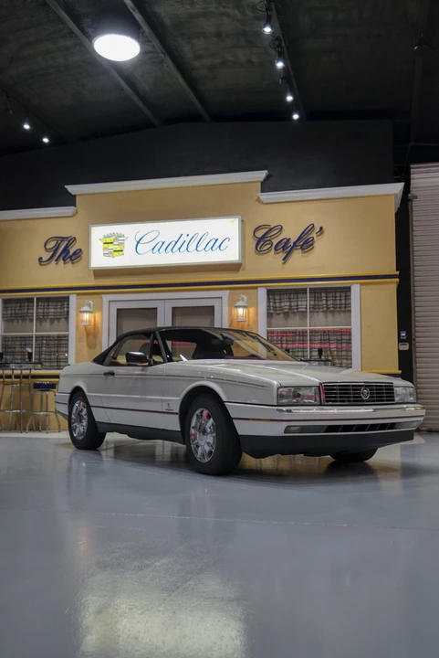 1992 Cadillac Allante - Image 13 of 31