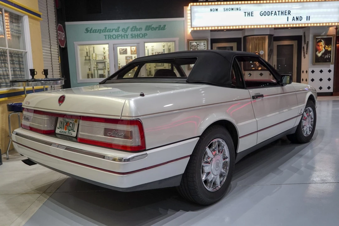1992 Cadillac Allante - Image 21 of 31