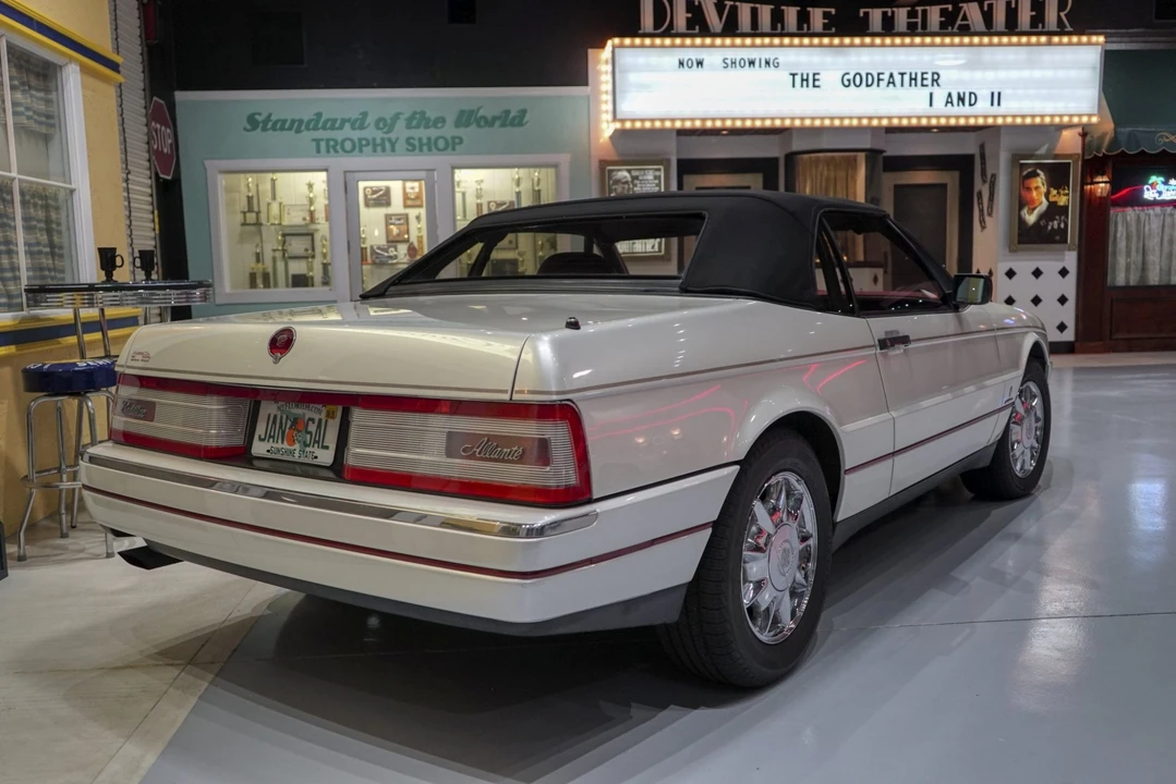 1992 Cadillac Allante - Image 22 of 31