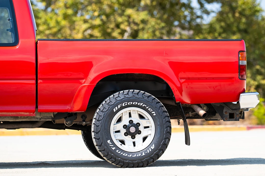 1992 Toyota Hilux 5th Gen - Image 15 of 31
