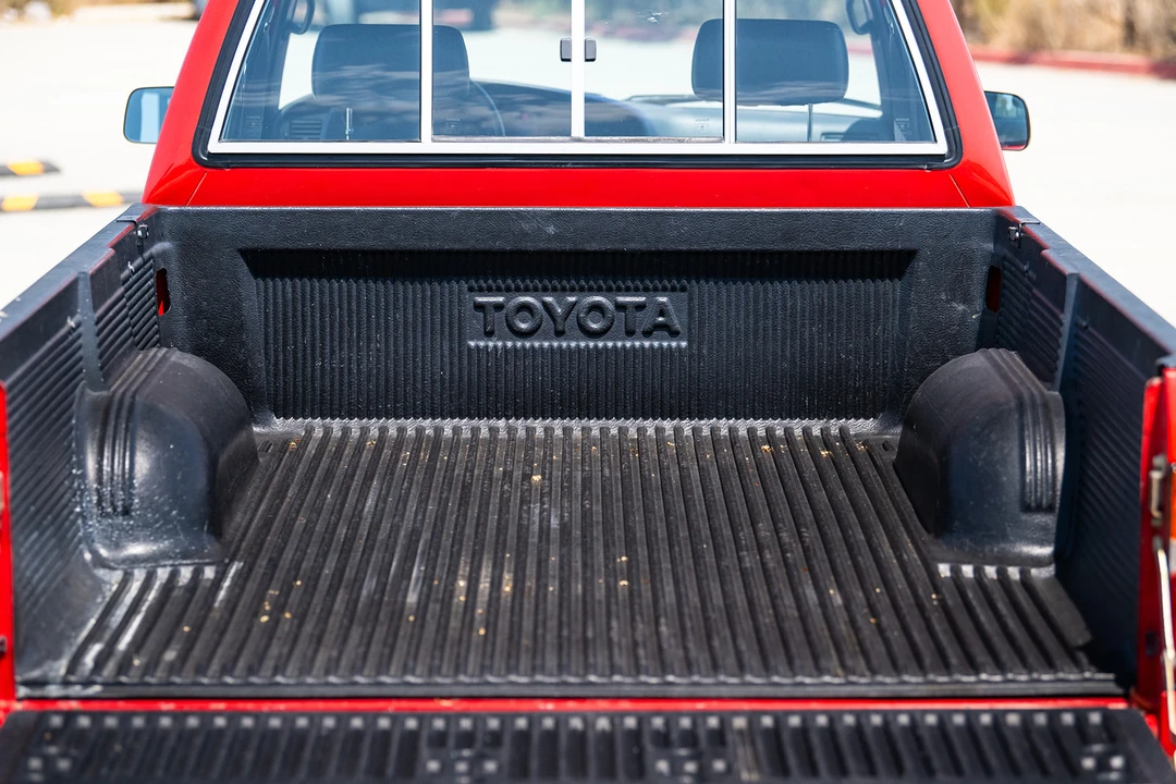1992 Toyota Hilux 5th Gen - Image 24 of 31