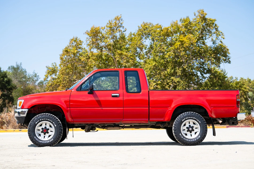 1992 Toyota Hilux 5th Gen - Image 11 of 31