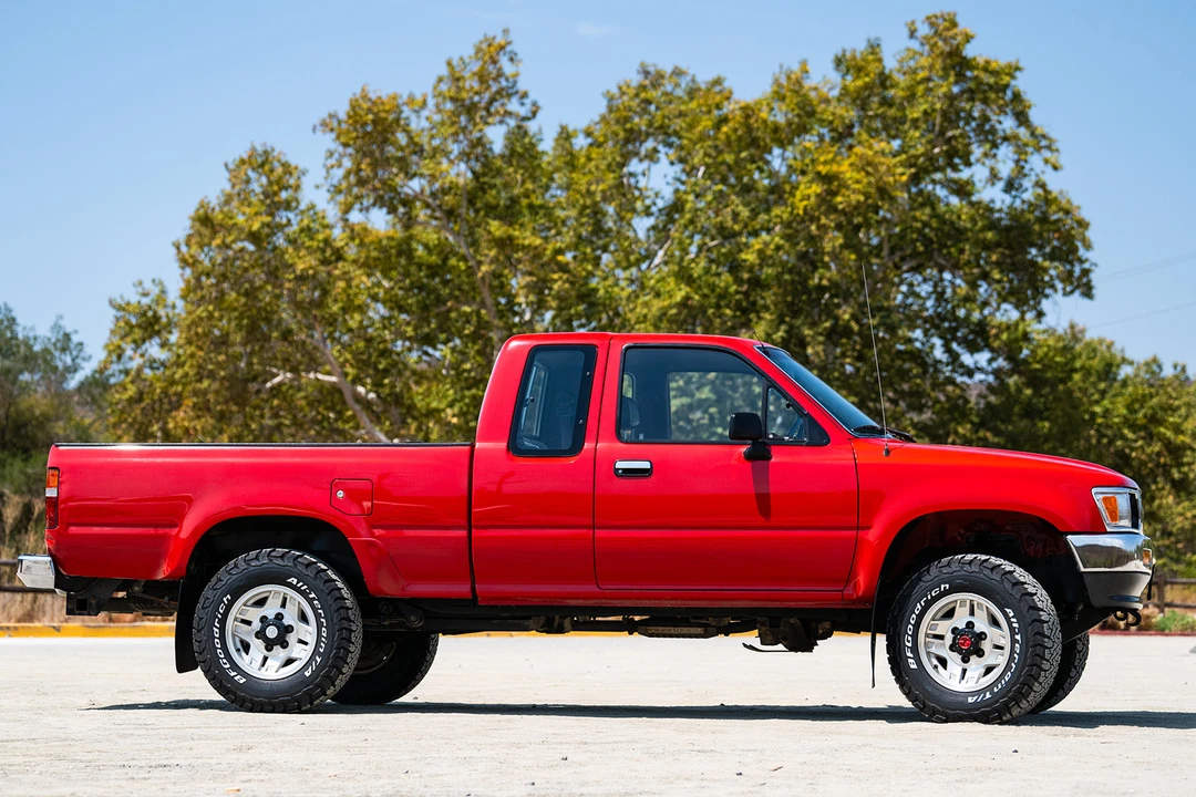 1992 Toyota Hilux 5th Gen - Image 5 of 31