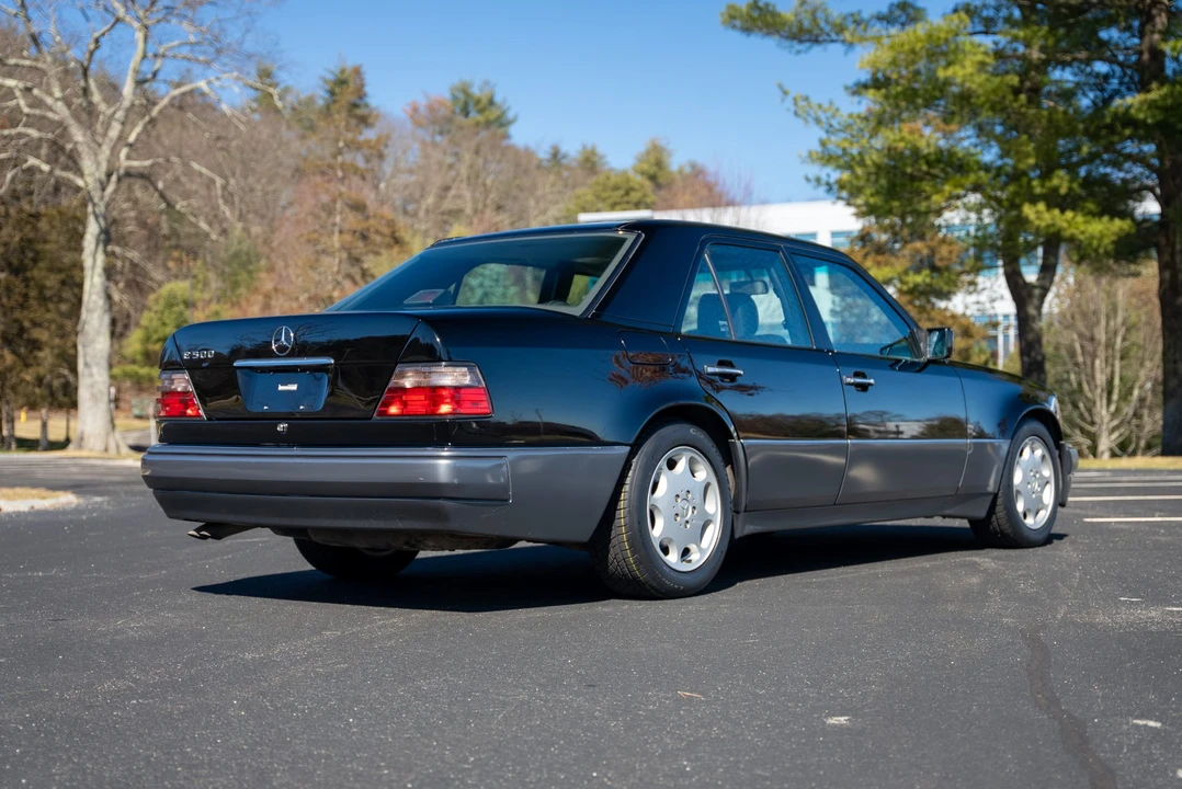1994 Mercedes-Benz 500E & E500 - Image 10 of 31