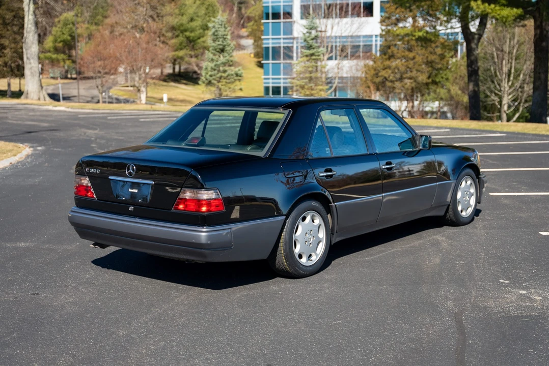 1994 Mercedes-Benz 500E & E500 - Image 11 of 31