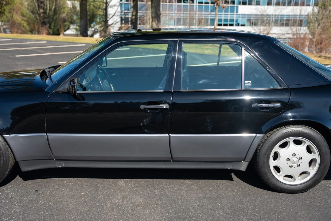 1994 Mercedes-Benz 500E & E500 - Image 30 of 31