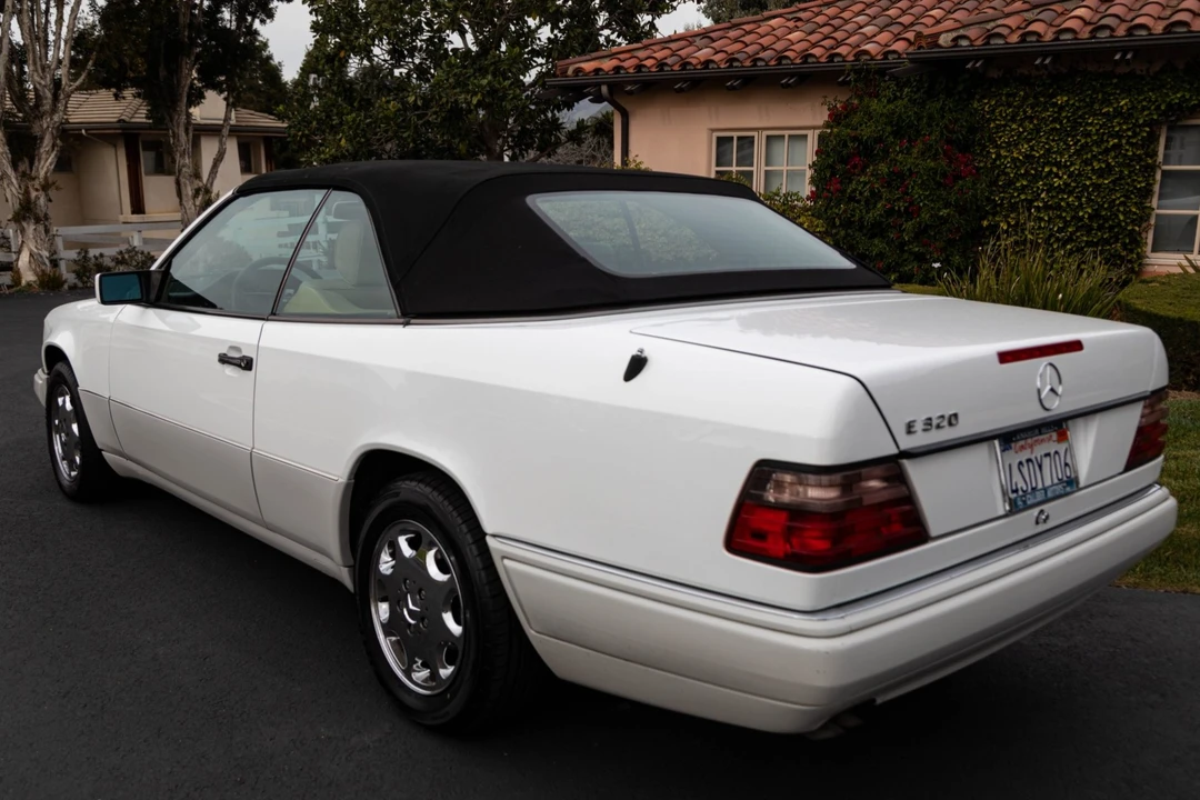 1995 Mercedes-Benz W124 E-Class - Image 9 of 31