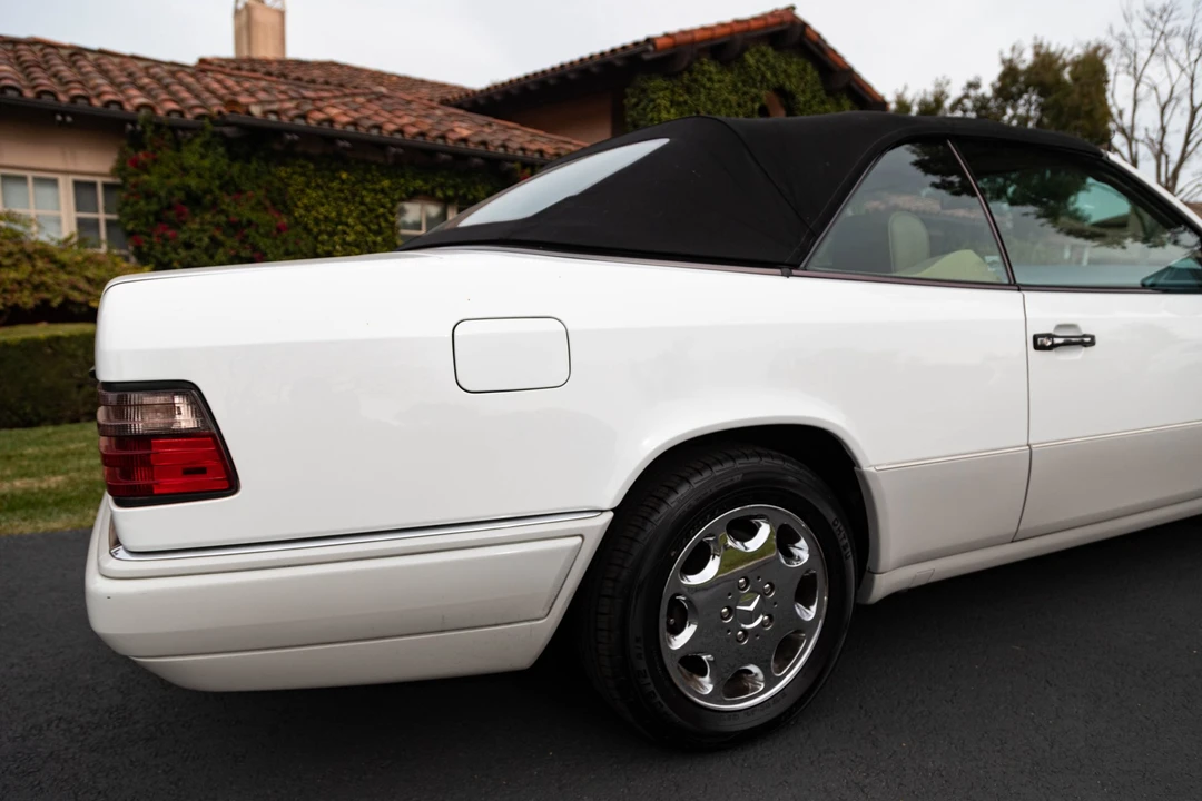 1995 Mercedes-Benz W124 E-Class - Image 30 of 31
