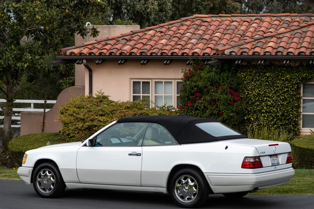 1995 Mercedes-Benz W124 E-Class - Image 8 of 31