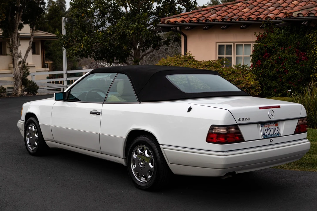 1995 Mercedes-Benz W124 E-Class - Image 10 of 31