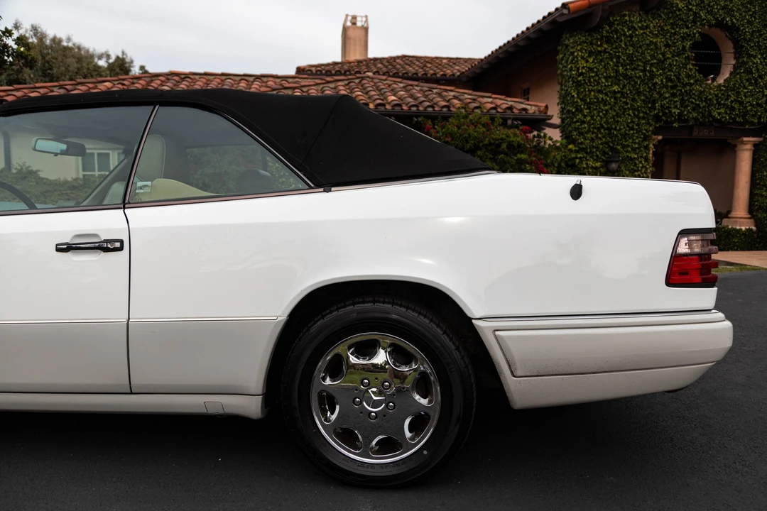 1995 Mercedes-Benz W124 E-Class - Image 29 of 31