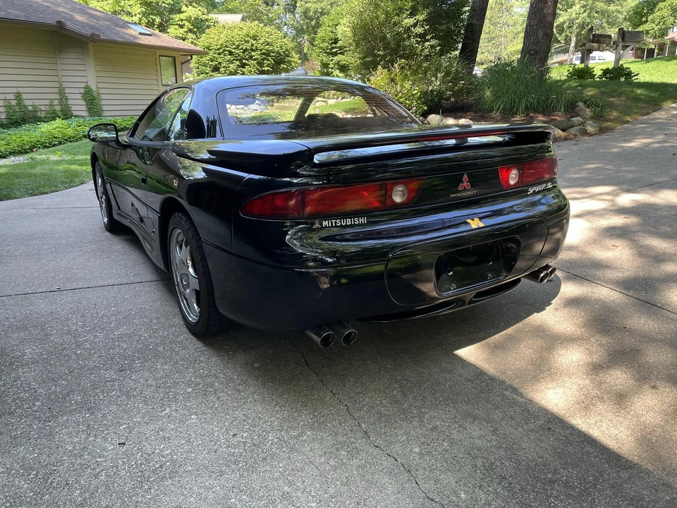 1995 Mitsubishi 3000GT Series 2 - Image 4 of 31