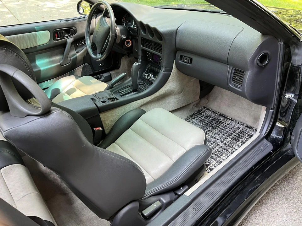 1995 Mitsubishi 3000GT Series 2 - Image 27 of 31