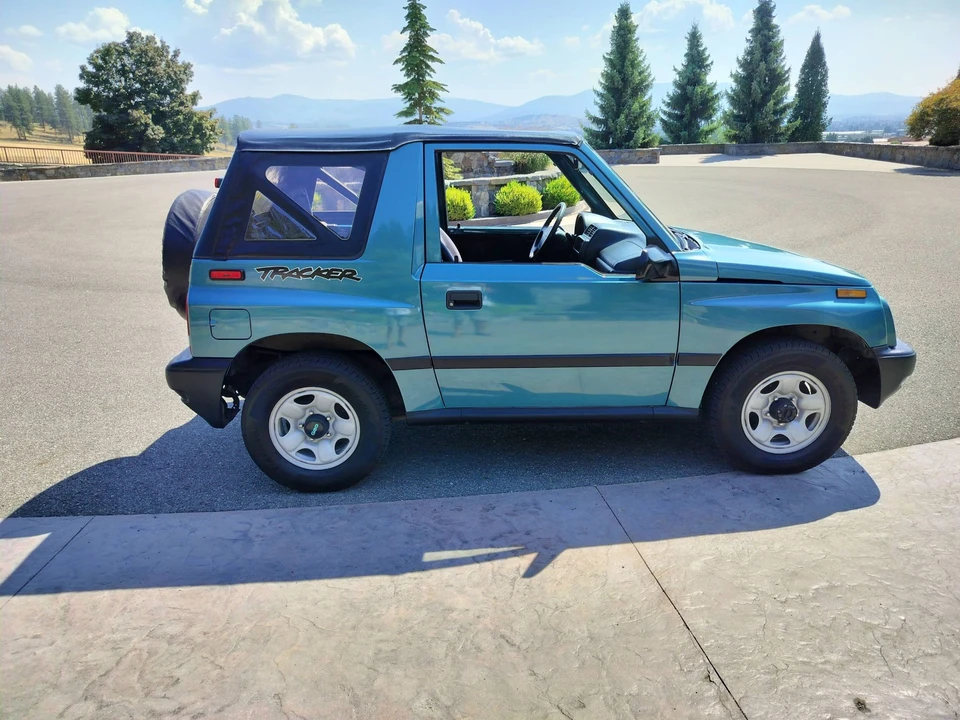 1996 Geo Tracker - Image 4 of 31