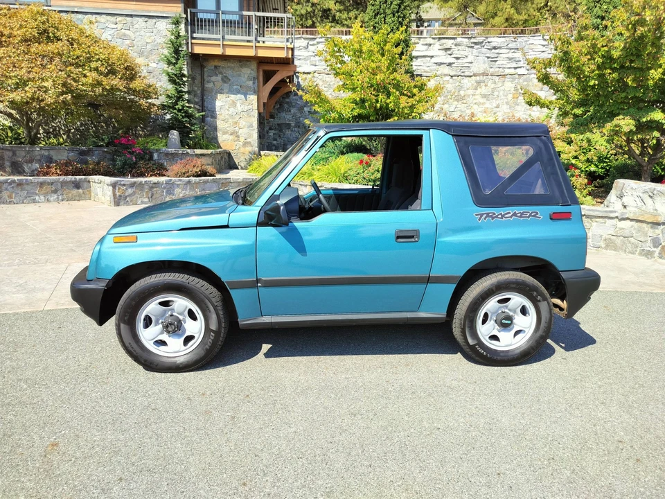 1996 Geo Tracker - Image 9 of 31