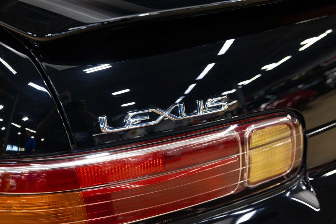 1997 Lexus SC400 - Image 24 of 31