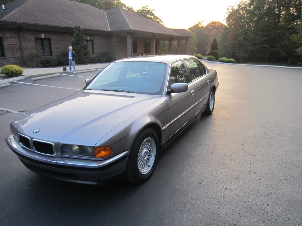 1998 BMW E38 7 Series - Image 2 of 31