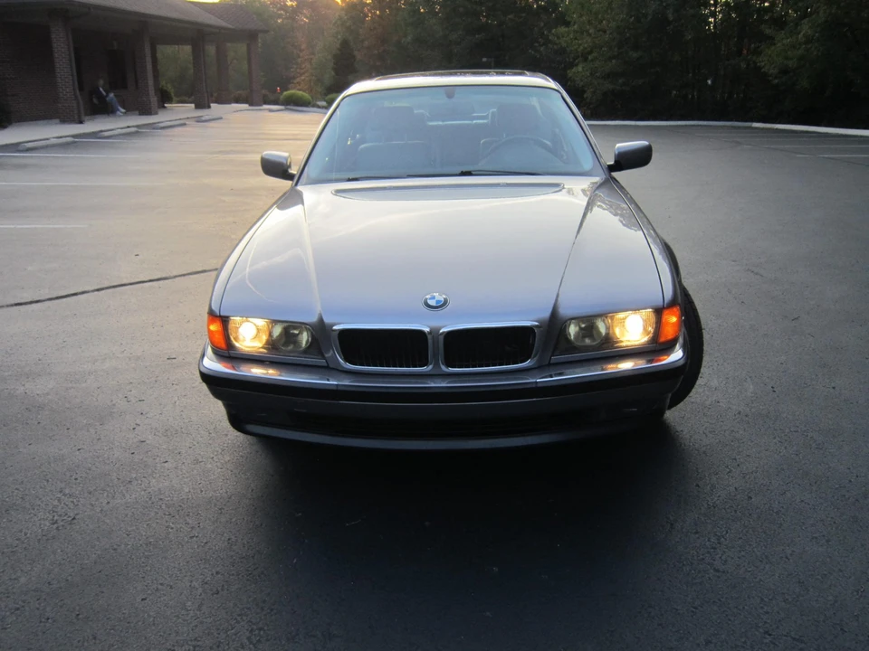 1998 BMW E38 7 Series - Image 3 of 31