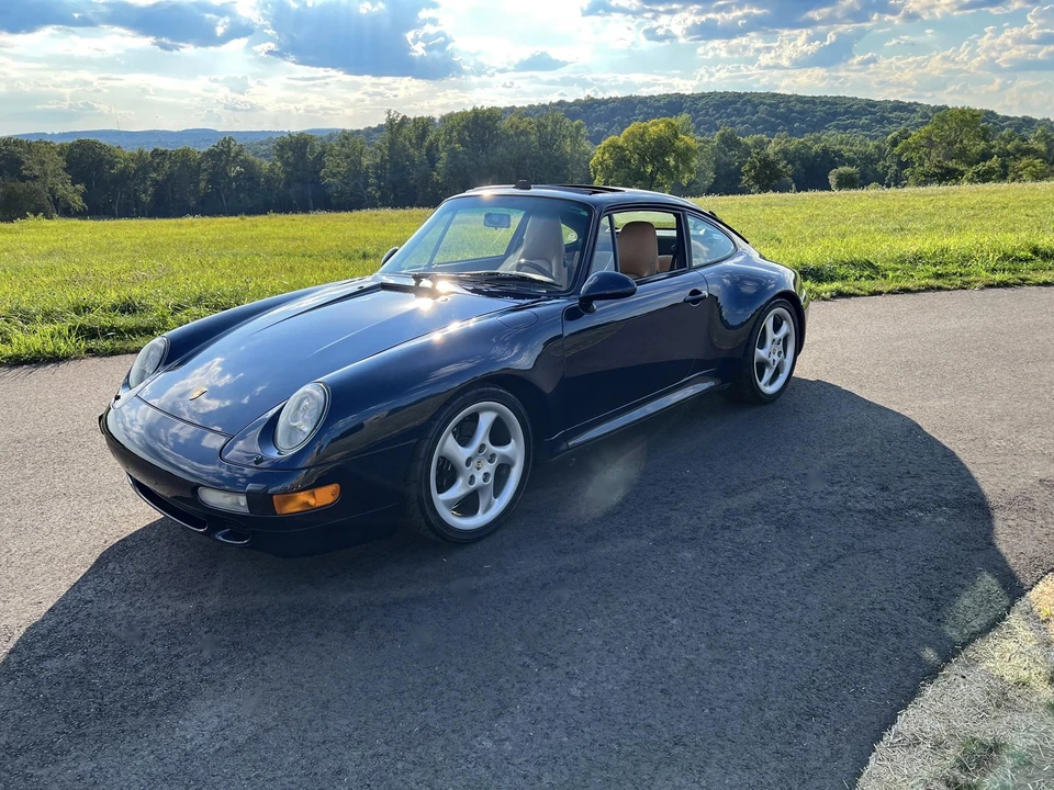 1998 Porsche 993 Carrera - Image 2 of 31