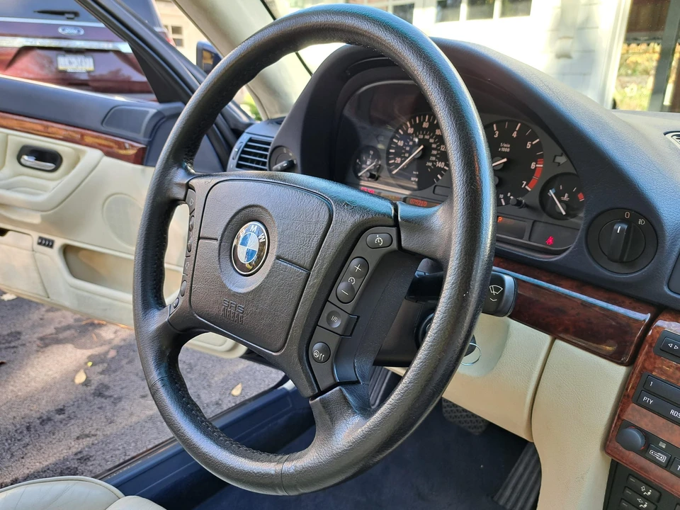 1999 BMW E38 7 Series - Image 29 of 31