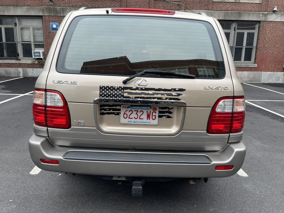 2000 Lexus LX 2nd Gen - Image 8 of 31