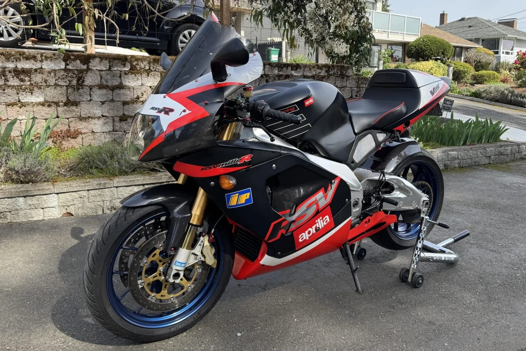 2001 Aprilia - Image 3 of 7