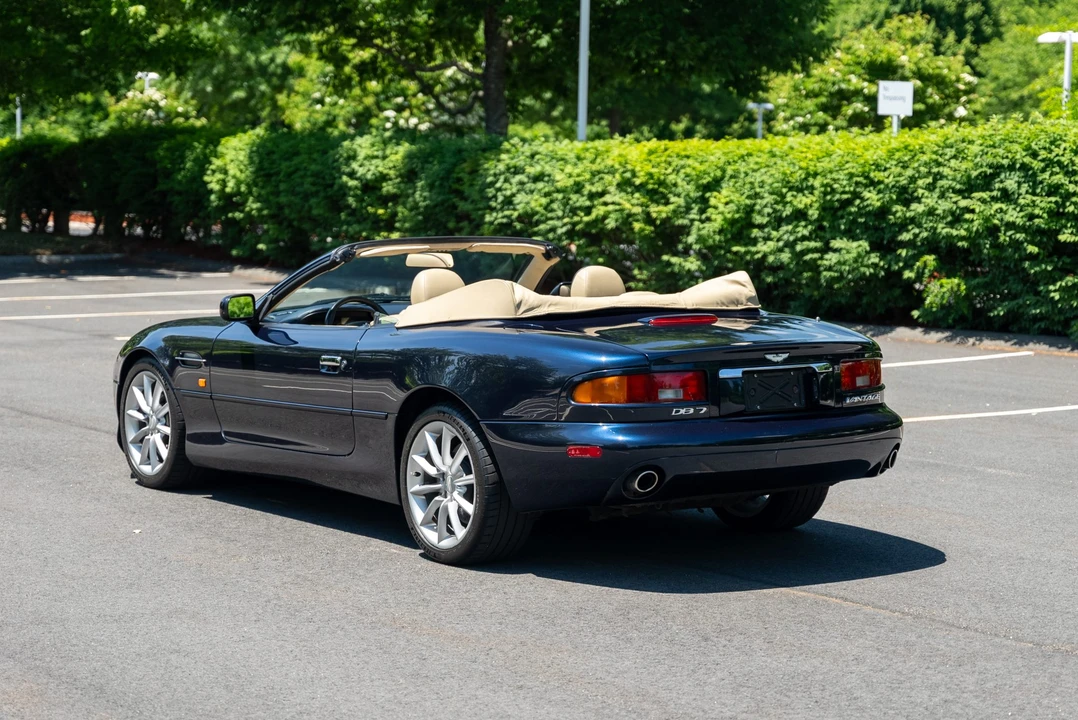 2001 Aston Martin DB7 Vantage - Image 17 of 31