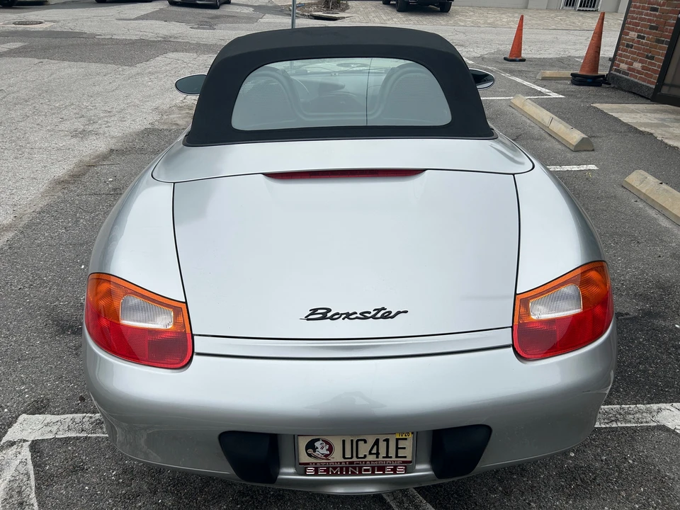 2001 Porsche 986 Boxster - Image 5 of 31