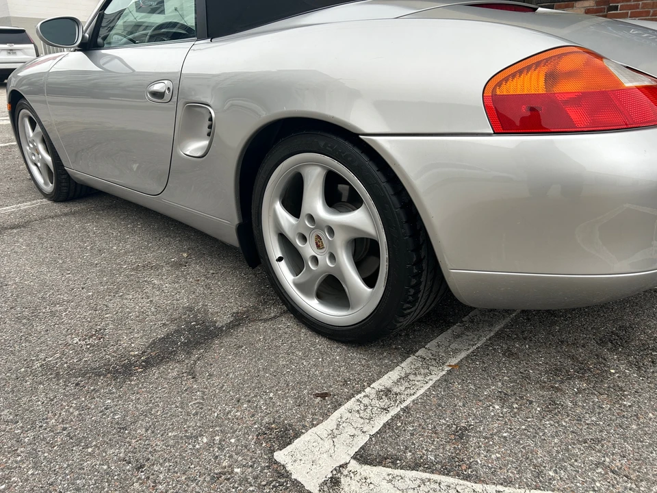 2001 Porsche 986 Boxster - Image 21 of 31