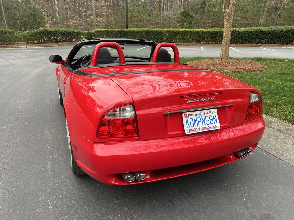 2002 Maserati Spyder - Image 25 of 31