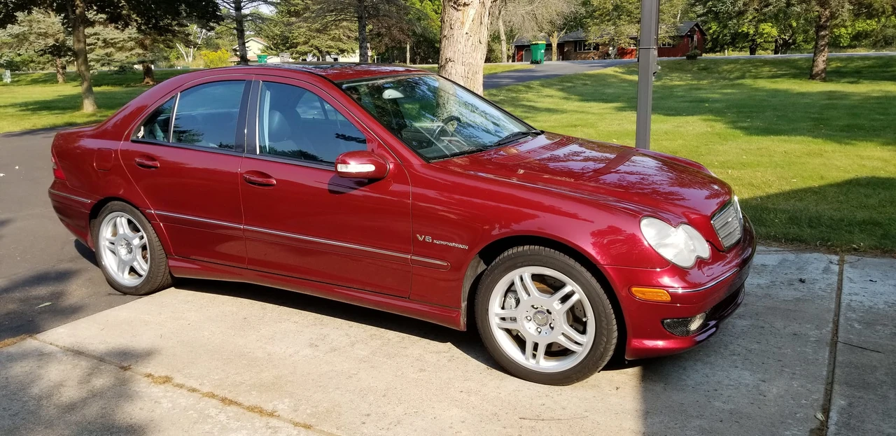 2002 Mercedes-Benz W203 C 30 CDI & C 32 AMG - Image 8 of 31