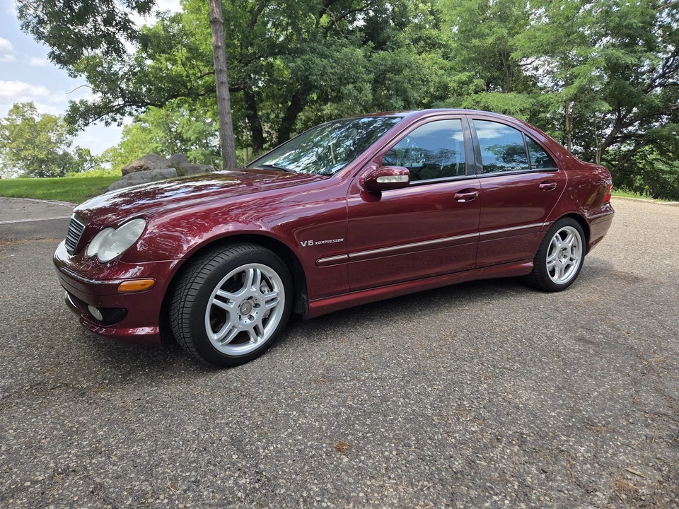 2002 Mercedes-Benz W203 C 30 CDI & C 32 AMG - Image 4 of 31