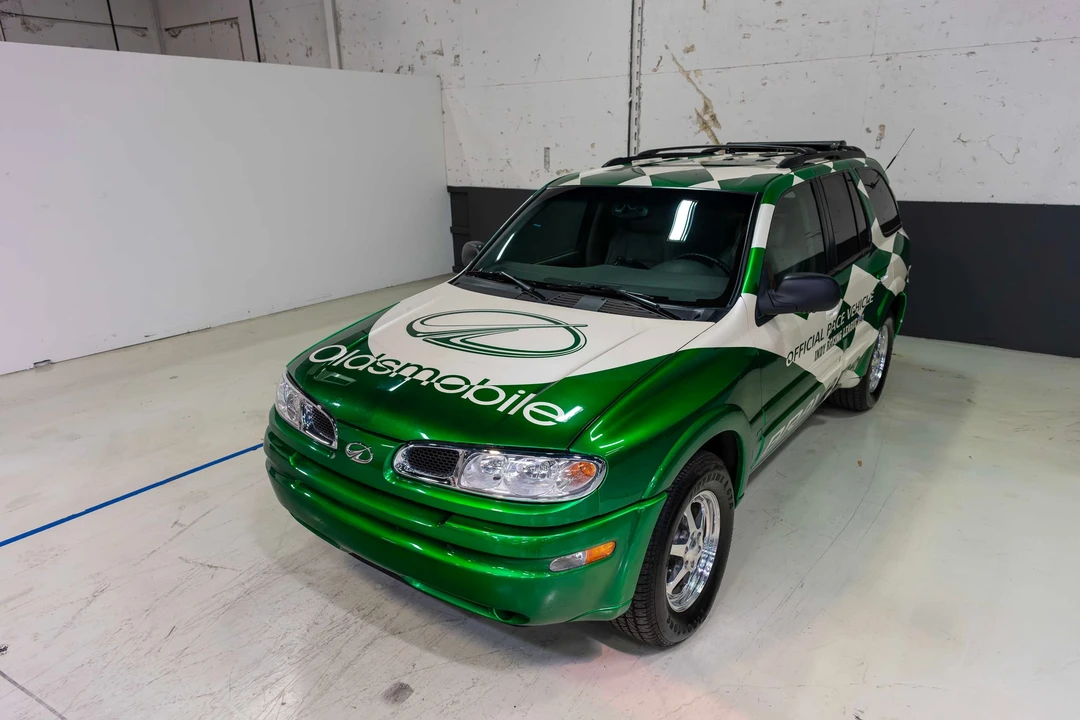2002 Oldsmobile Bravada - Image 12 of 31