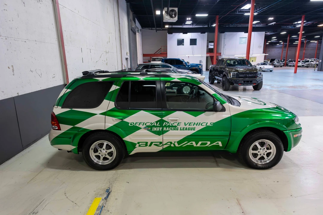 2002 Oldsmobile Bravada - Image 25 of 31