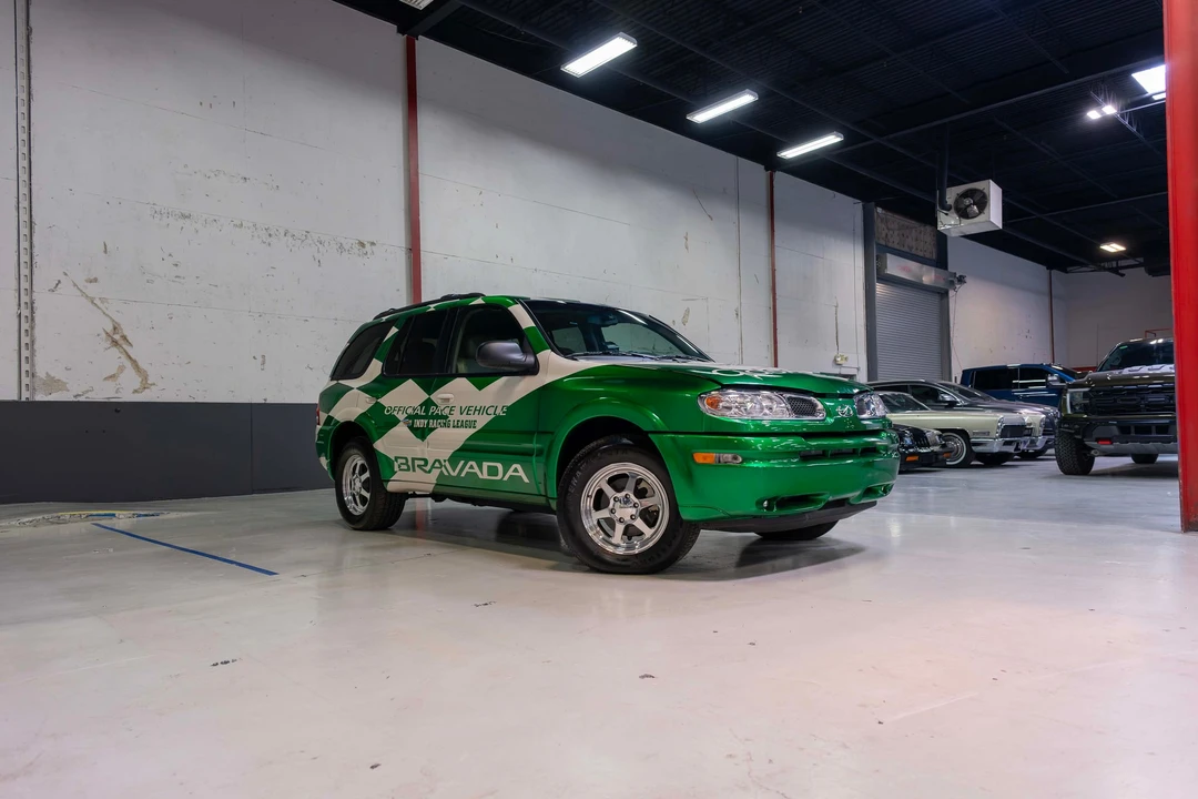 2002 Oldsmobile Bravada - Image 4 of 31