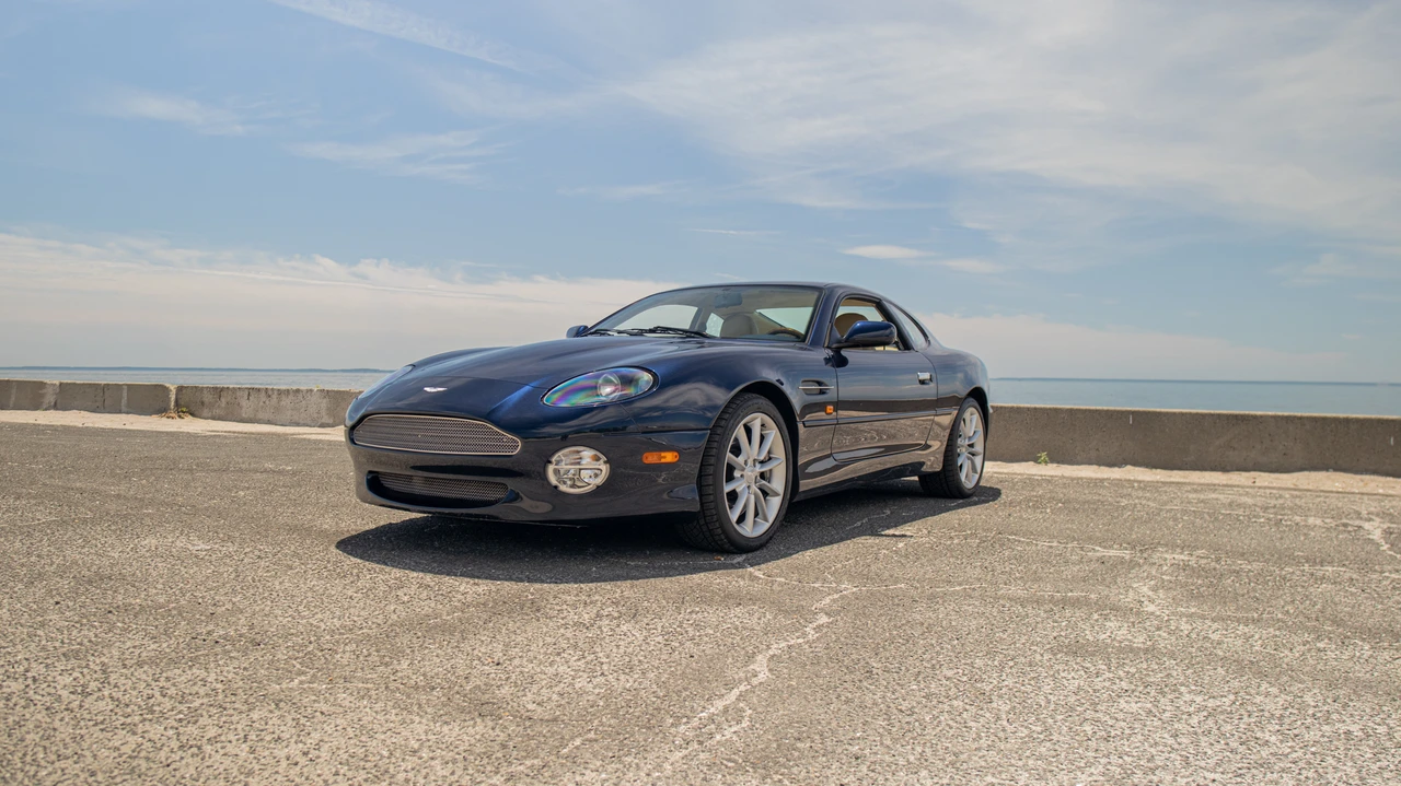 2001 Aston Martin DB7 Vantage - Image 7 of 31