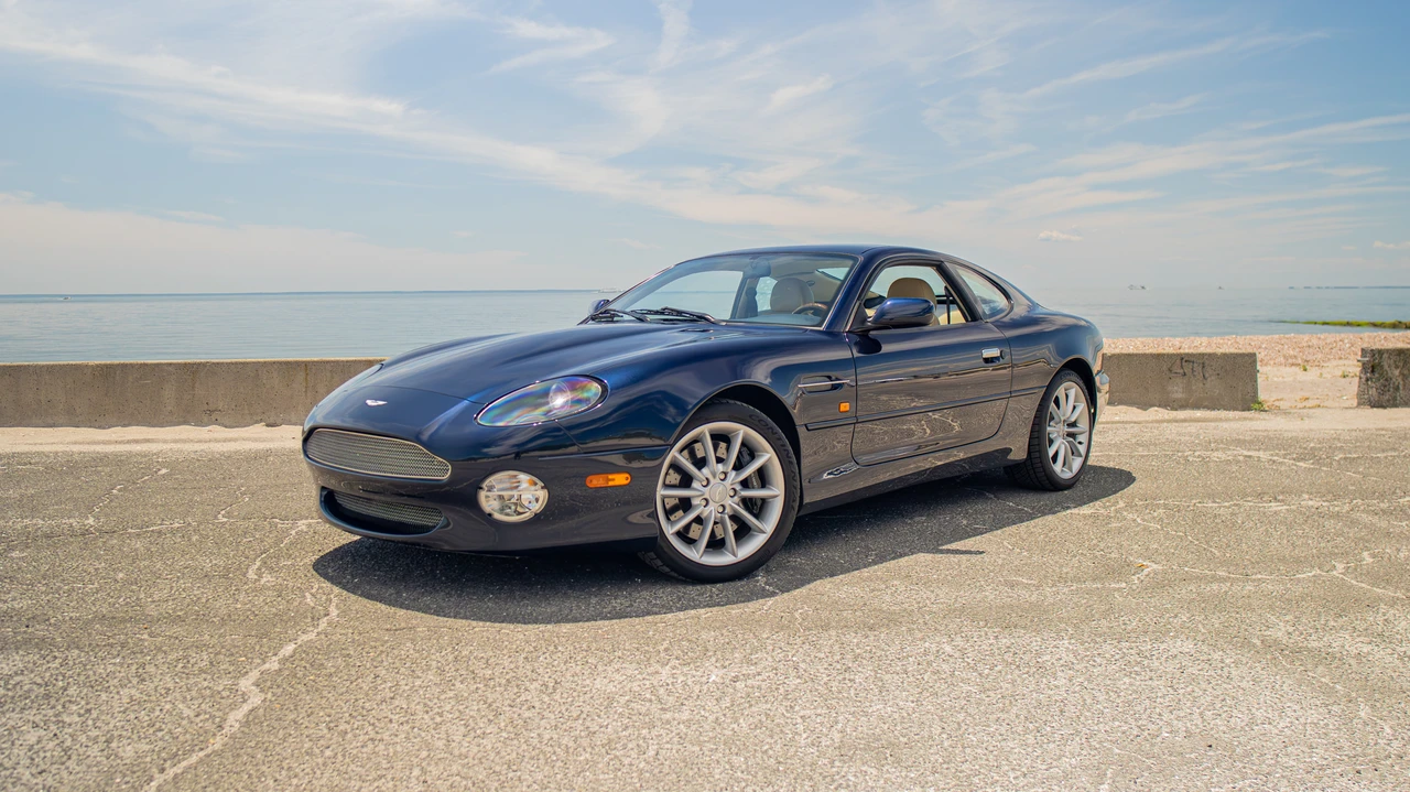 2001 Aston Martin DB7 Vantage - Image 11 of 31