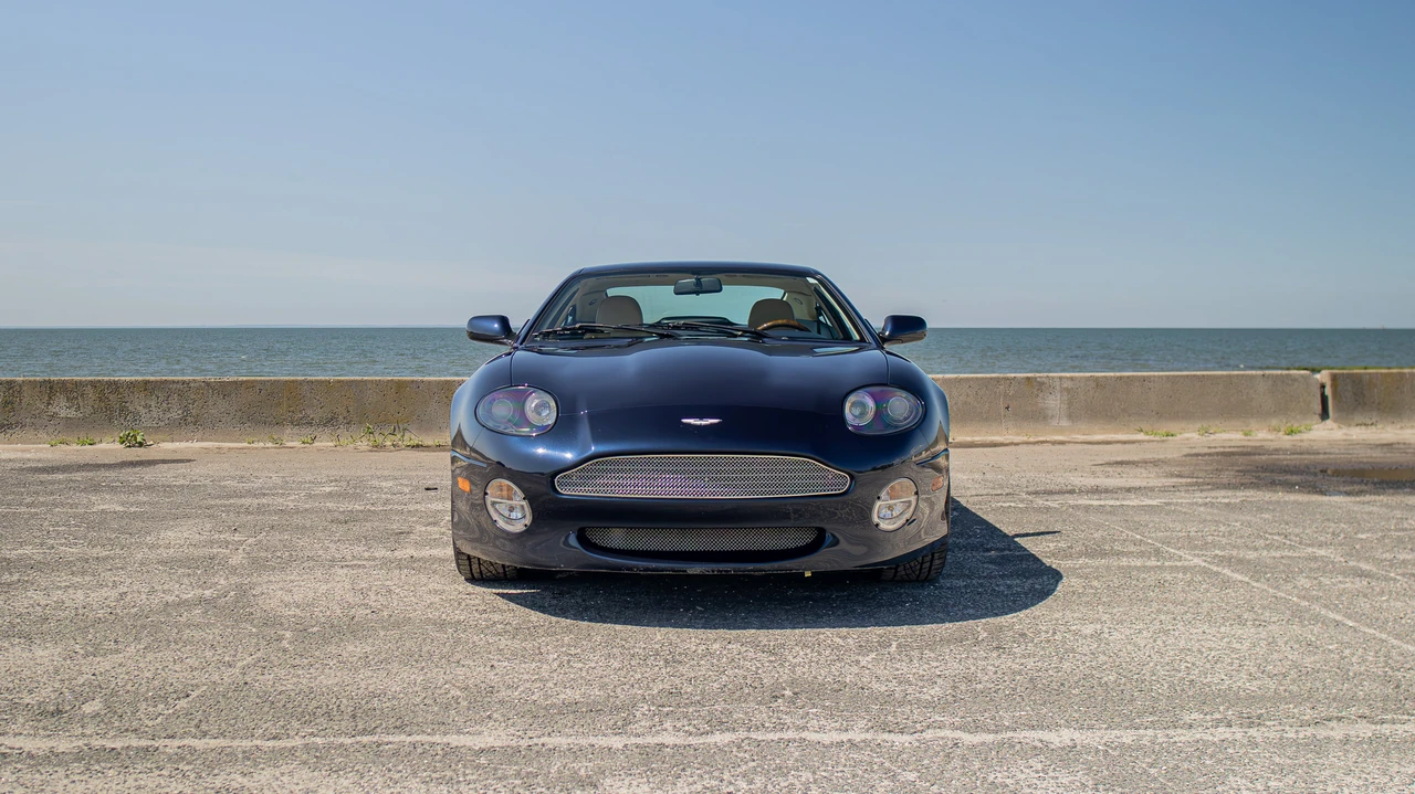 2001 Aston Martin DB7 Vantage - Image 12 of 31