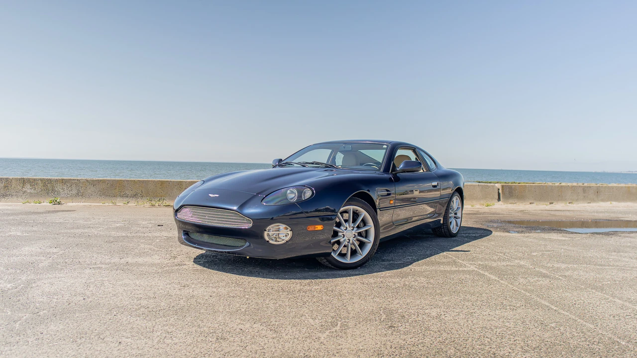 2001 Aston Martin DB7 Vantage - Image 2 of 31