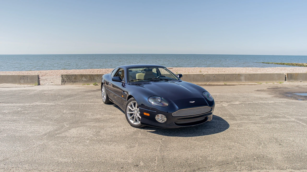 2001 Aston Martin DB7 Vantage - Image 16 of 31